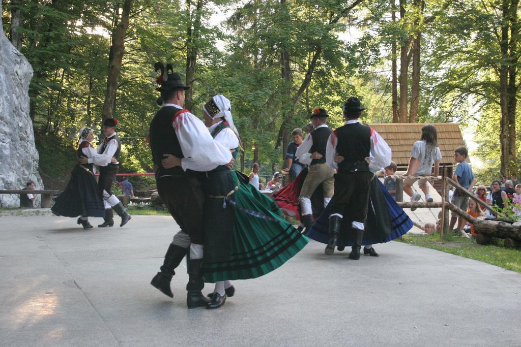 Apartments And Rooms Cerkovnik Bohinj Εξωτερικό φωτογραφία